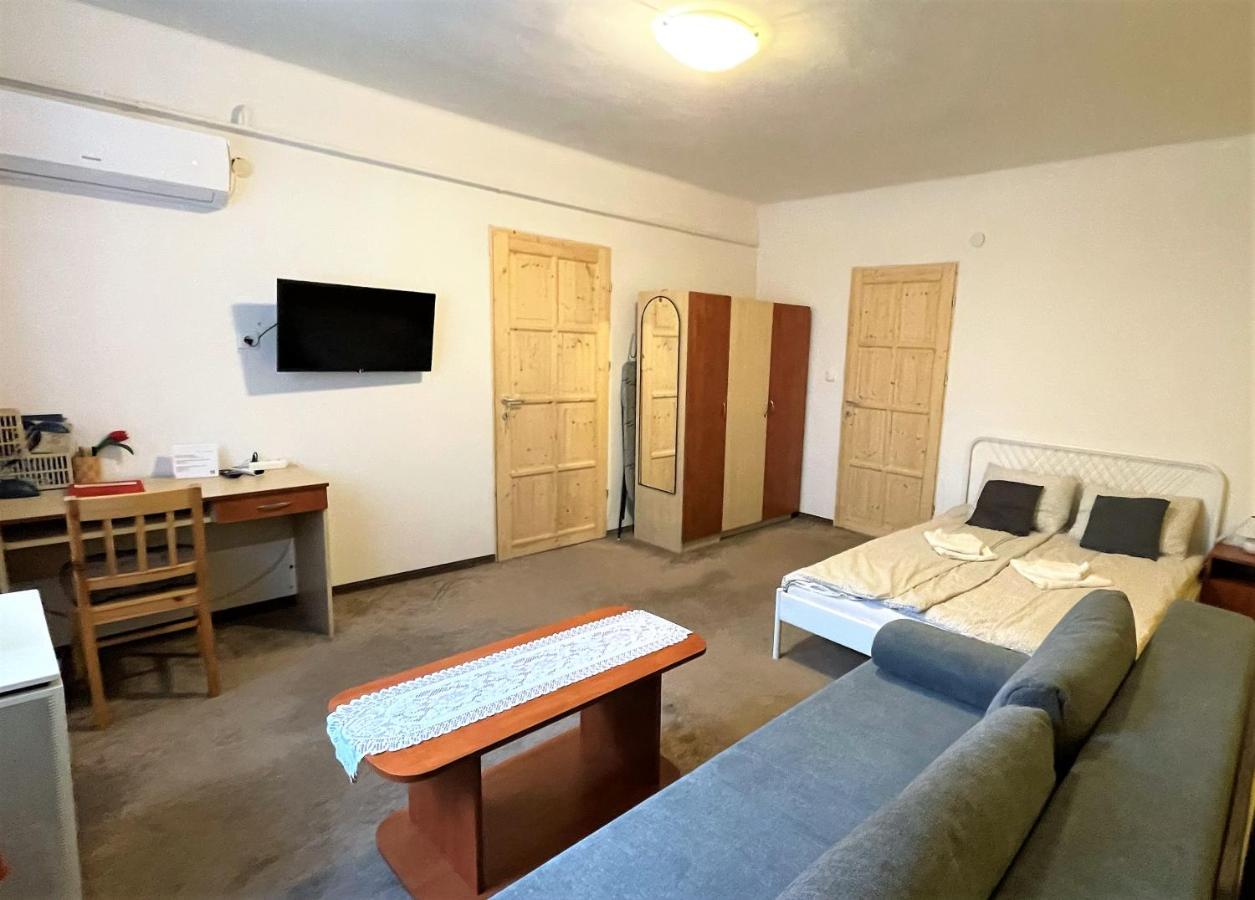 Evi Apartman Eger Zewnętrze zdjęcie