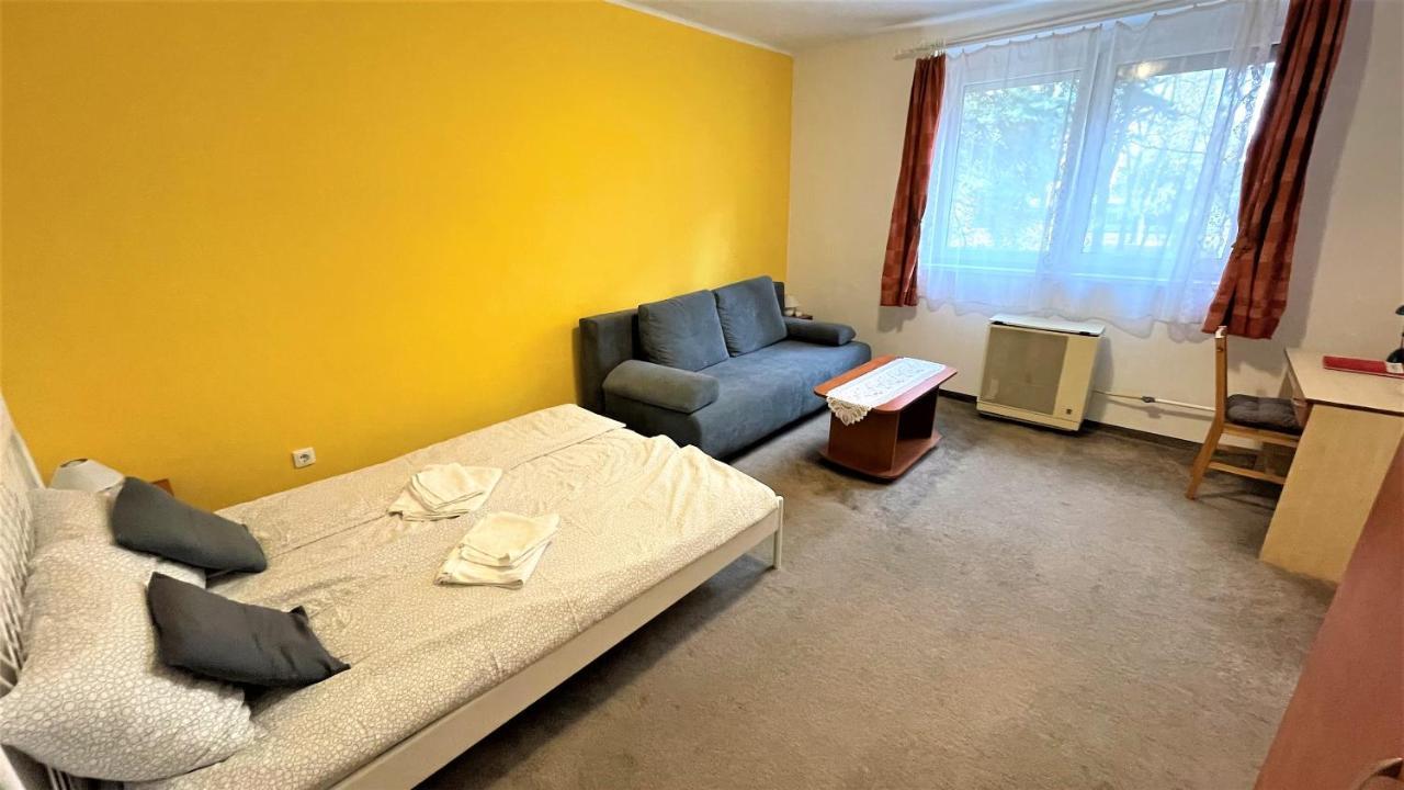 Evi Apartman Eger Zewnętrze zdjęcie