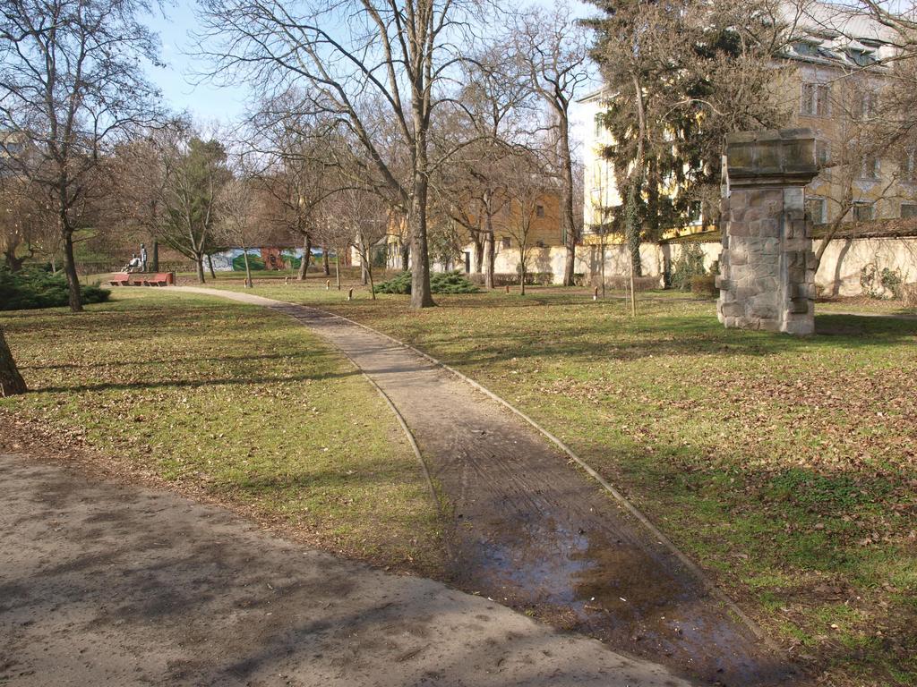Evi Apartman Eger Zewnętrze zdjęcie