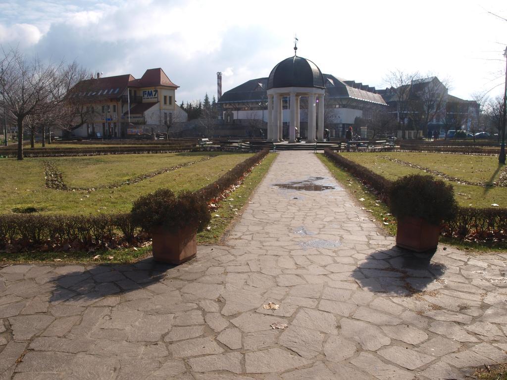 Evi Apartman Eger Zewnętrze zdjęcie