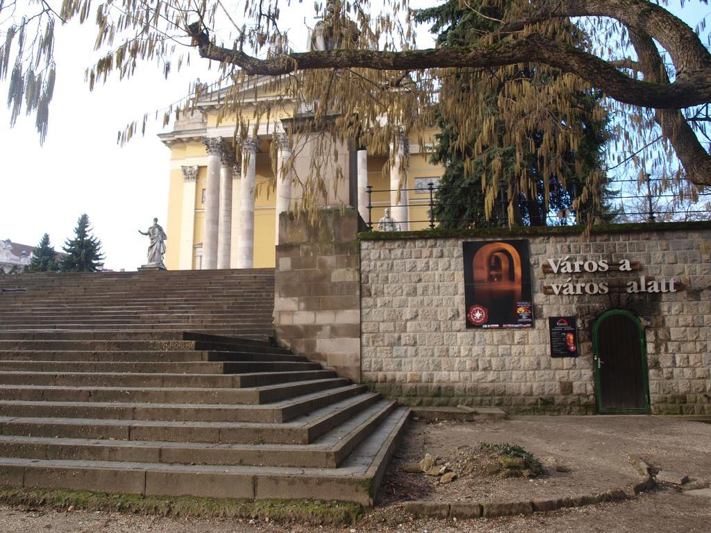 Evi Apartman Eger Zewnętrze zdjęcie